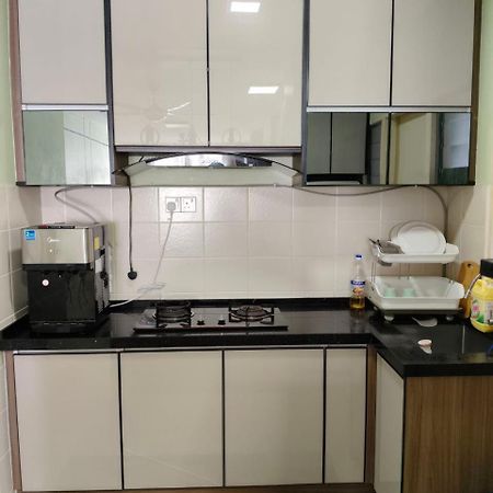 Nena Homestay Setia Alam, Air Conditioned, High Speed Internet 샤알람 외부 사진